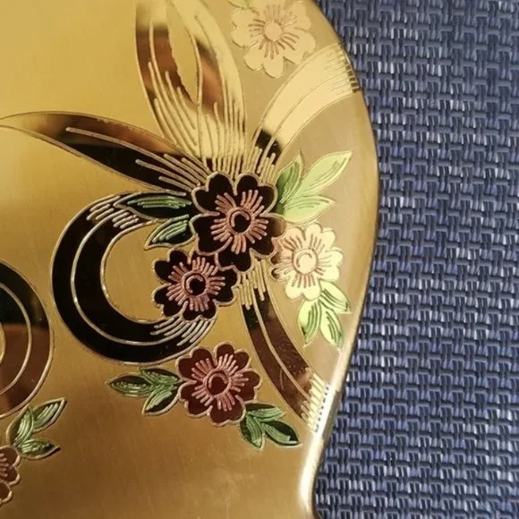 Vintage Elgin American Heart Compact